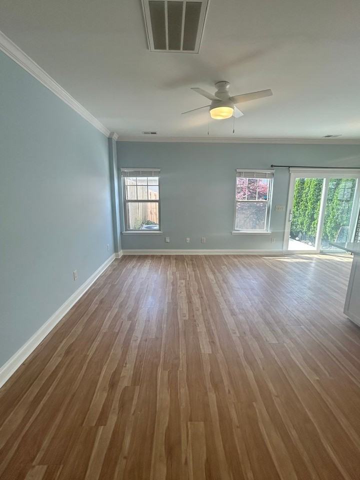 128 Stonecrest Dr - Photo 2 of 20