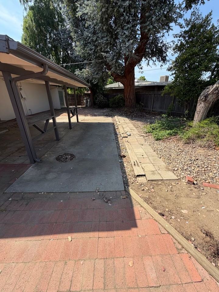 5477 E Indianapolis Ave - Photo 6 of 26