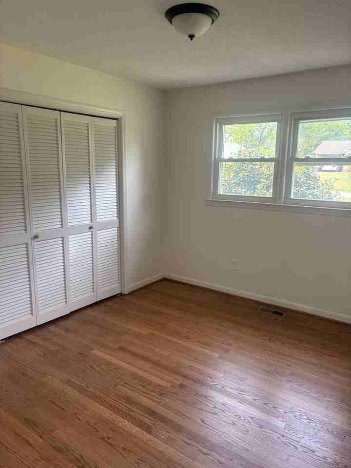 303 Marconi Dr - Photo 5 of 11