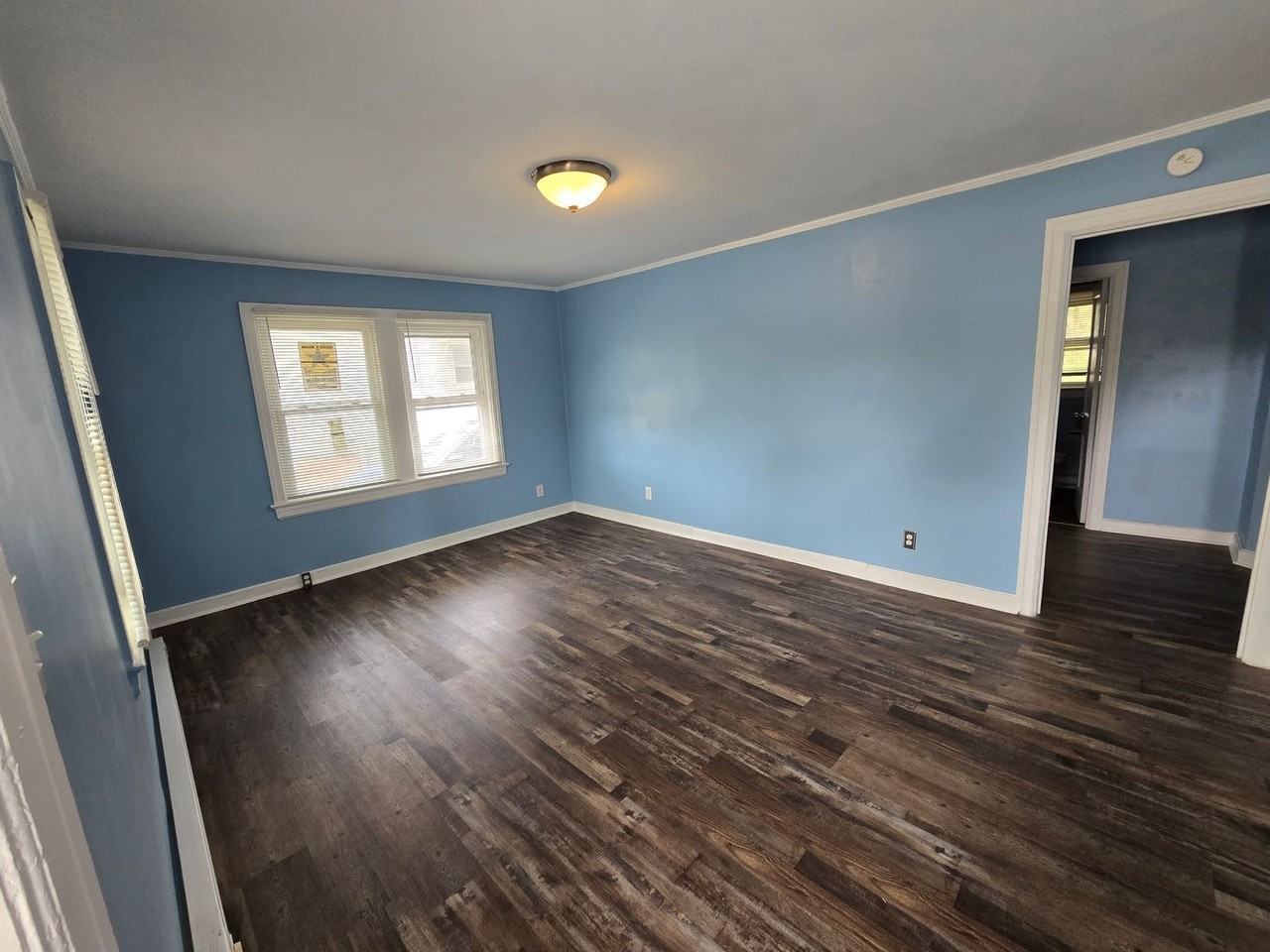 1703 E Gate City Blvd - Photo 2 of 10