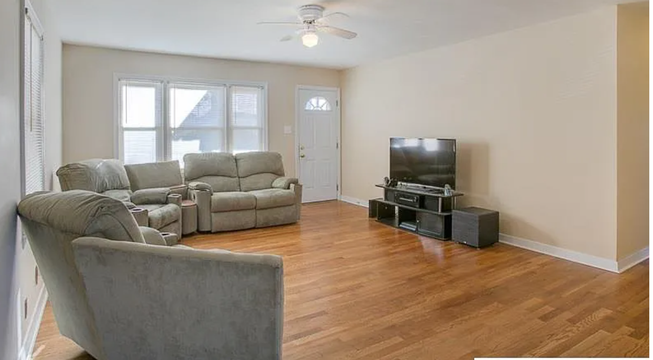 609 Jordan Ln Nw - Photo 2 of 10