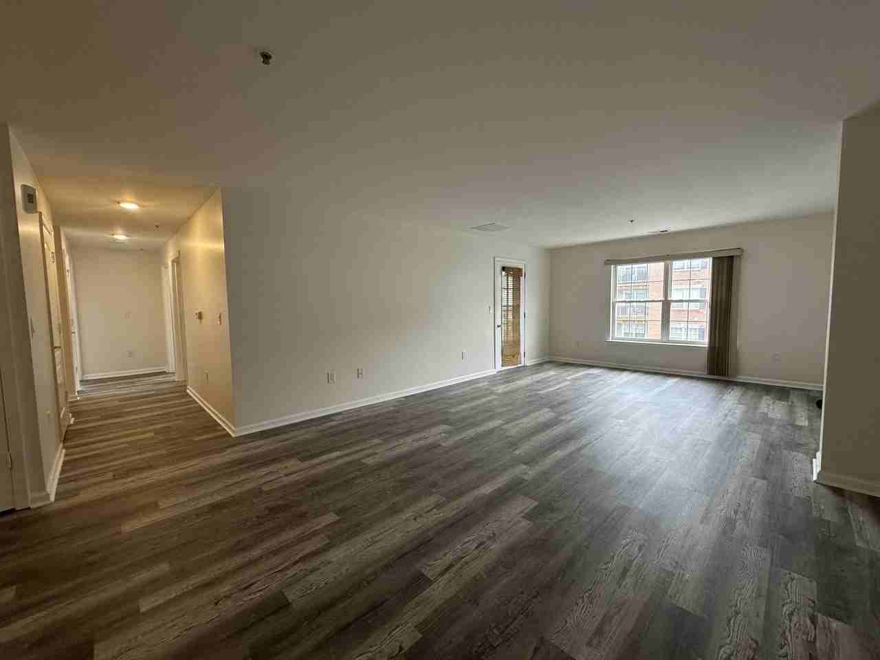 1022 Dogwood Ct - Photo 2 of 10