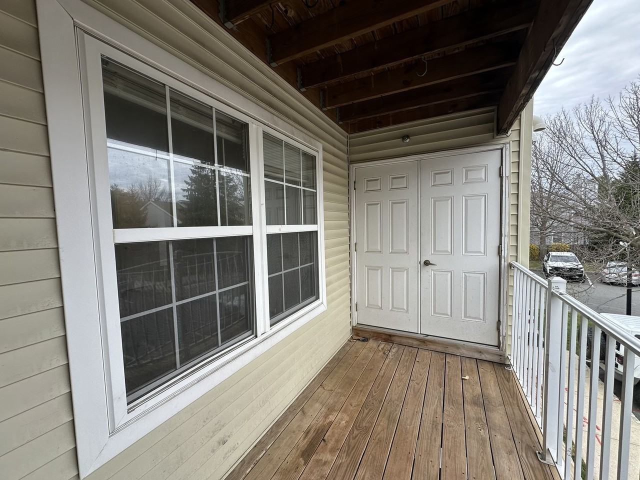 1022 Dogwood Ct - Photo 7 of 10