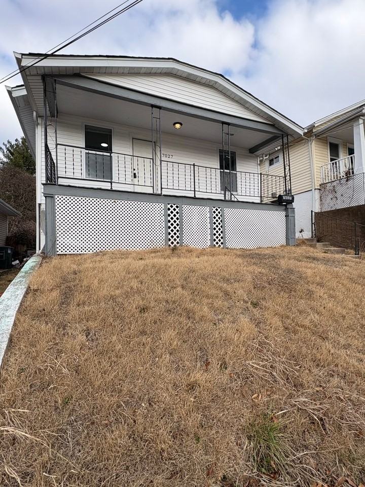 7027 Plateau Ave - Photo 2 of 13