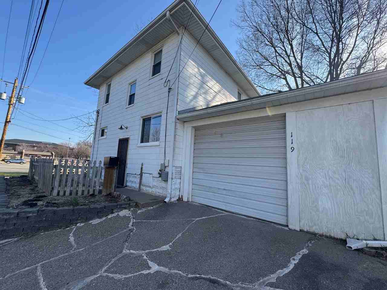 119 E 13th St - Photo 3 of 16