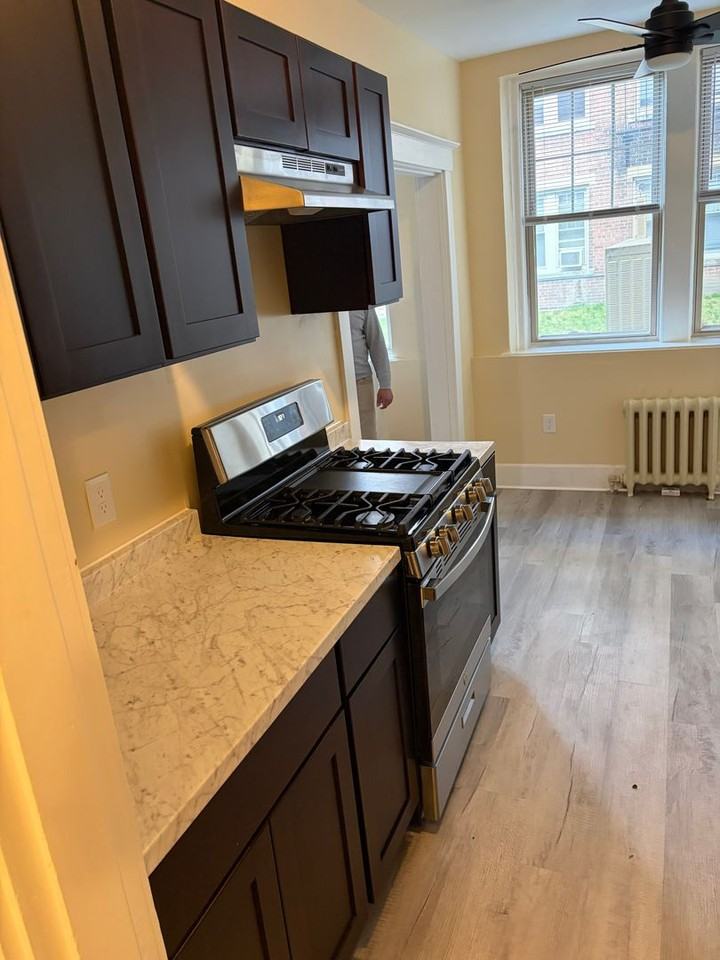 415 County Street - Photo 4 of 13