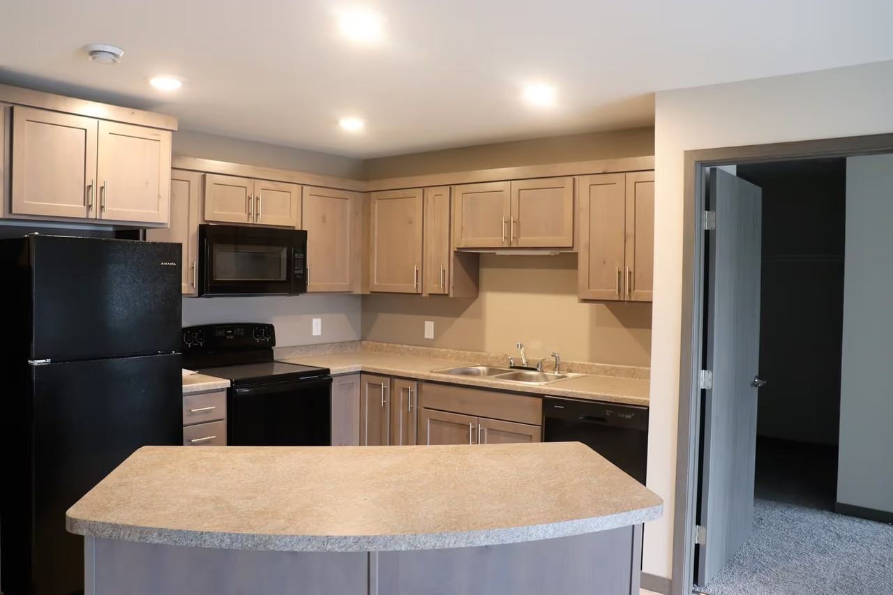 Thunder Hawk Apartments - Photo 2 of 21