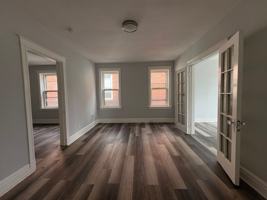 featured image of 5027 S Broadway