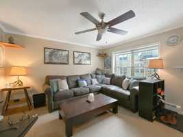 featured image of 257 Huron Rd