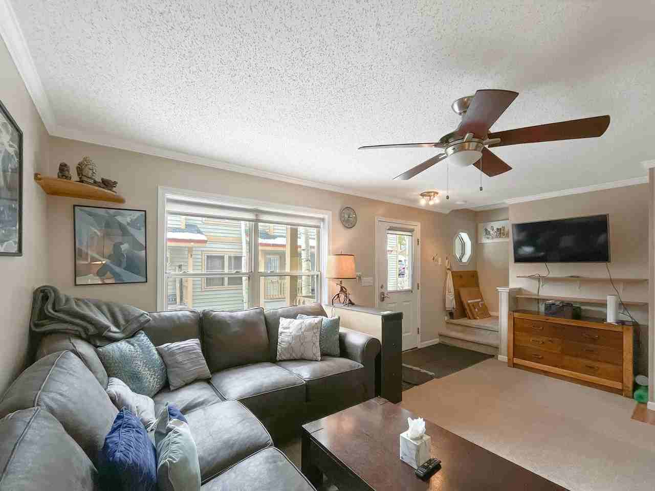 257 Huron Rd - Photo 2 of 19