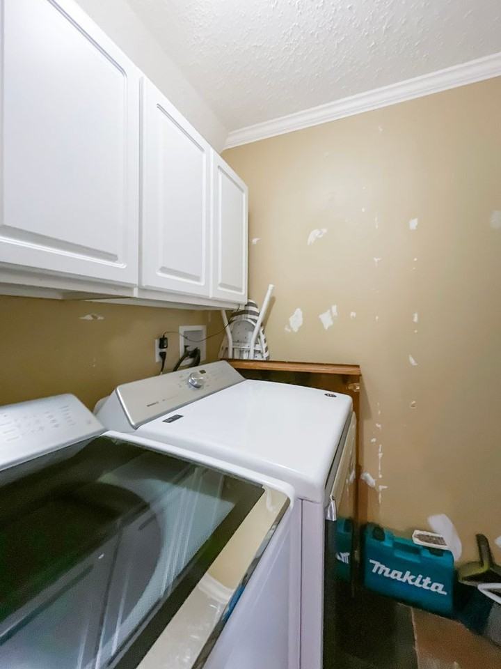 257 Huron Rd - Photo 5 of 19