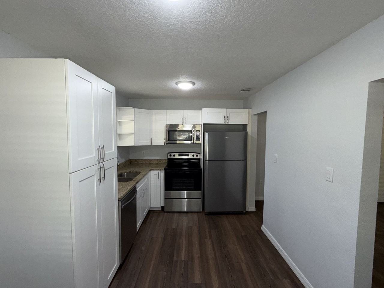 31822 Sybil Ave - Photo 4 of 21