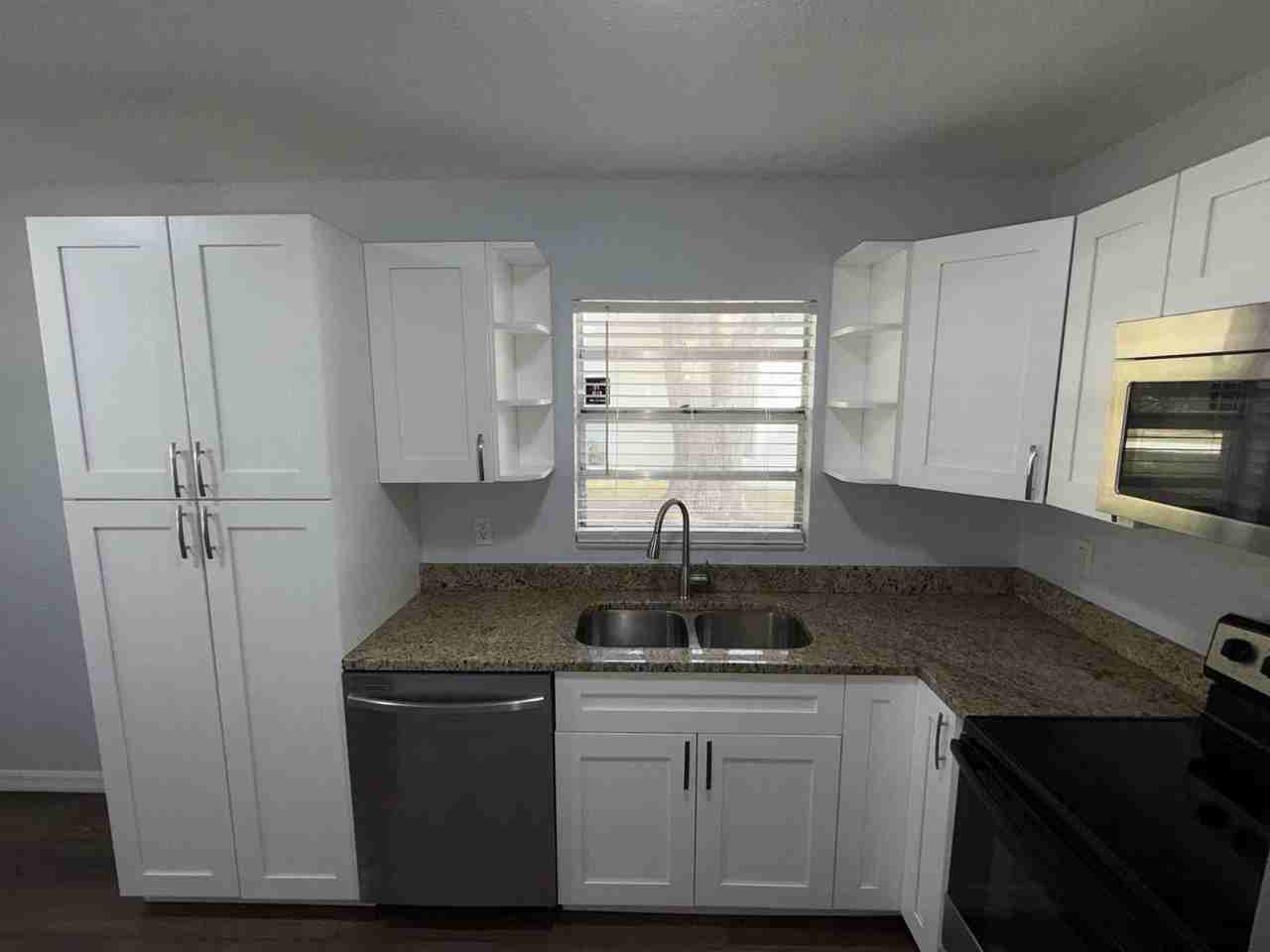 31822 Sybil Ave - Photo 7 of 21