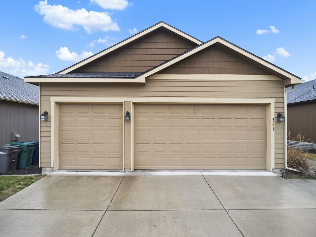 3213 S Dearborn Ln - Photo 4 of 50