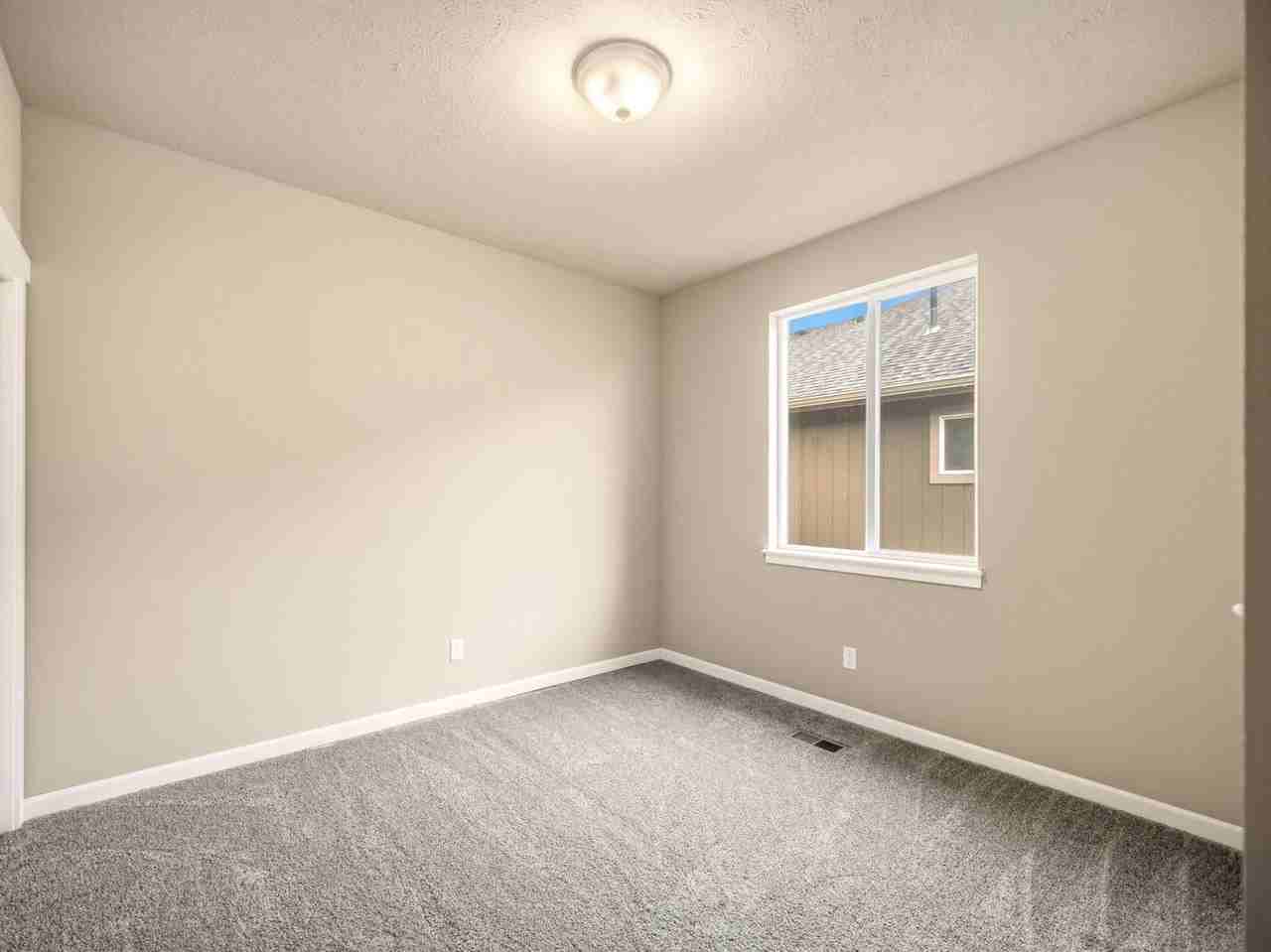 3213 S Dearborn Ln - Photo 7 of 50