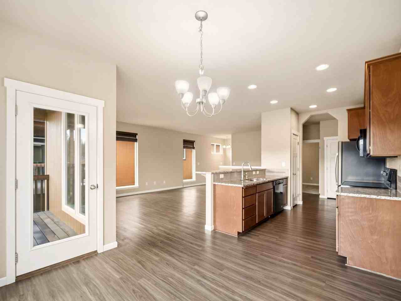 3213 S Dearborn Ln - Photo 2 of 50