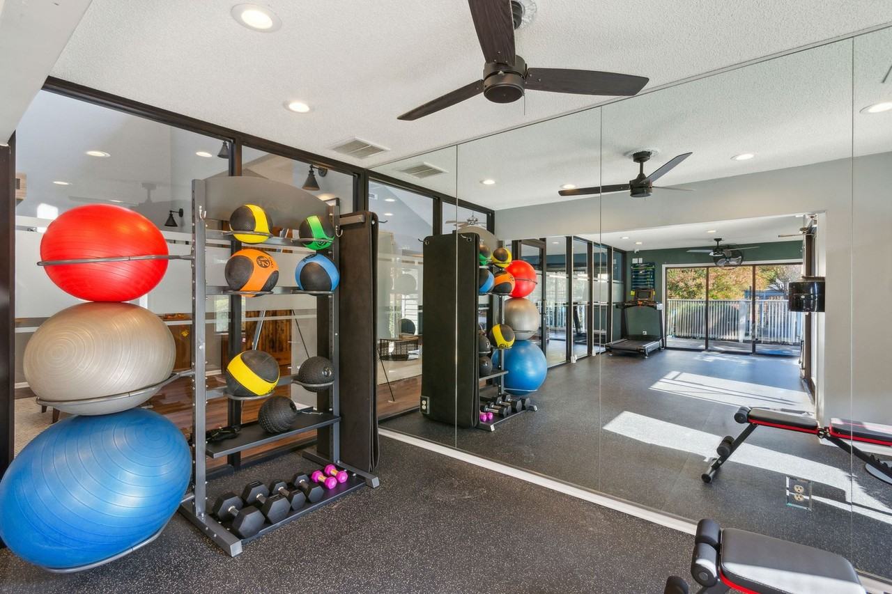 Terrace Oaks Acquisition, LLC - Photo 3 of 34