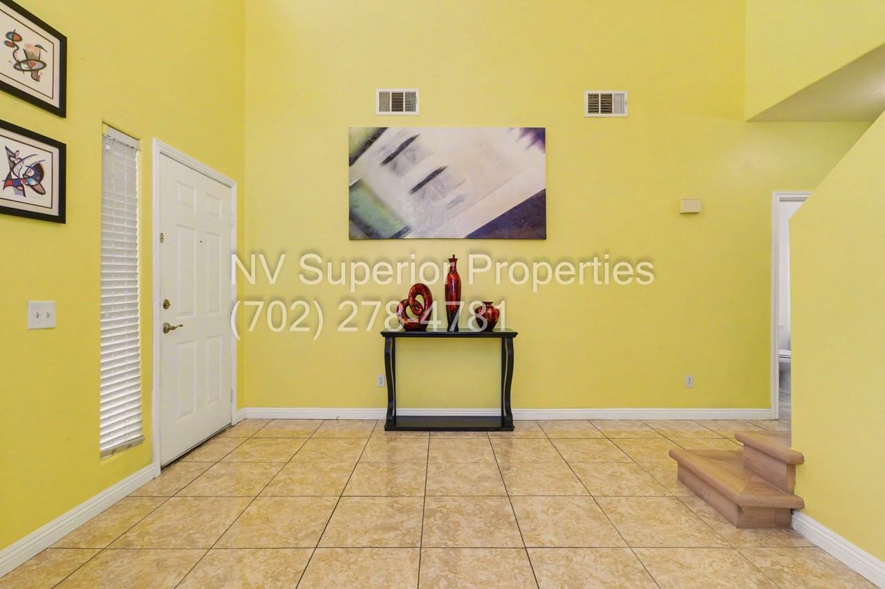 7929 Dana Maple Ct - Photo 7 of 50