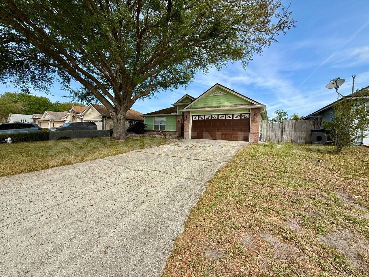 2927 Waters View Cir - Photo 2 of 50