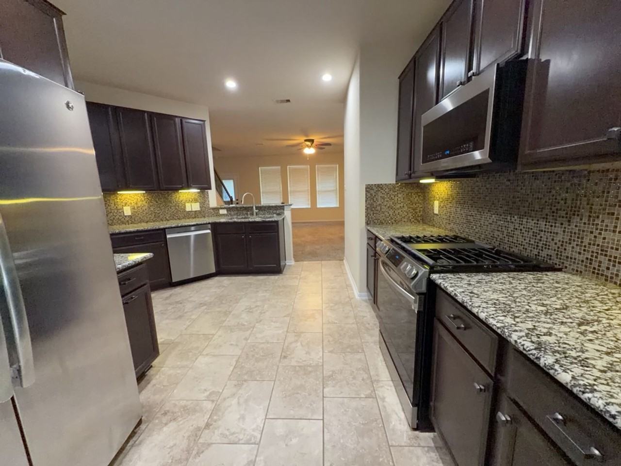 15018 Signal Ridge Way - Photo 3 of 32