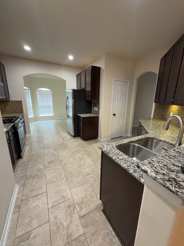 15018 Signal Ridge Way - Photo 6 of 32