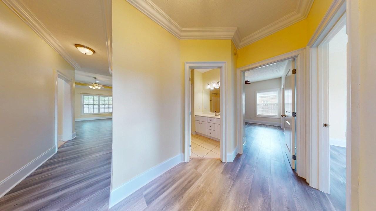 1397 Cloverbrook Cir - Photo 2 of 13