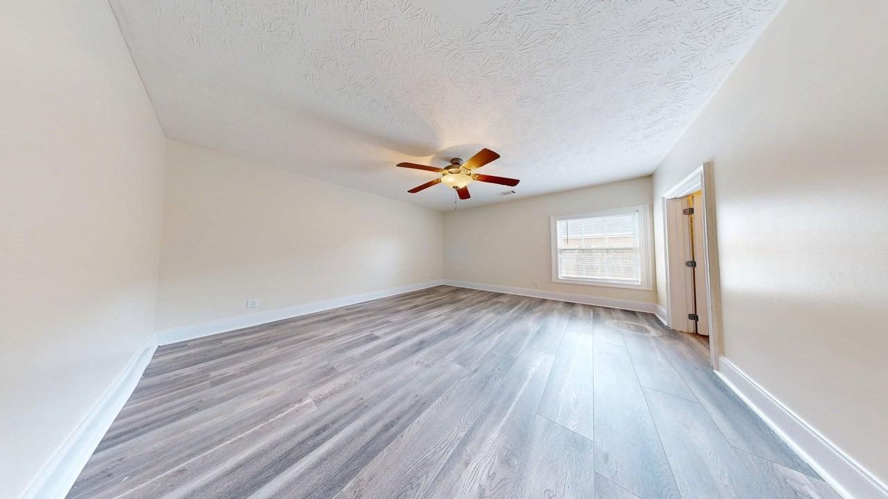 1397 Cloverbrook Cir - Photo 5 of 13