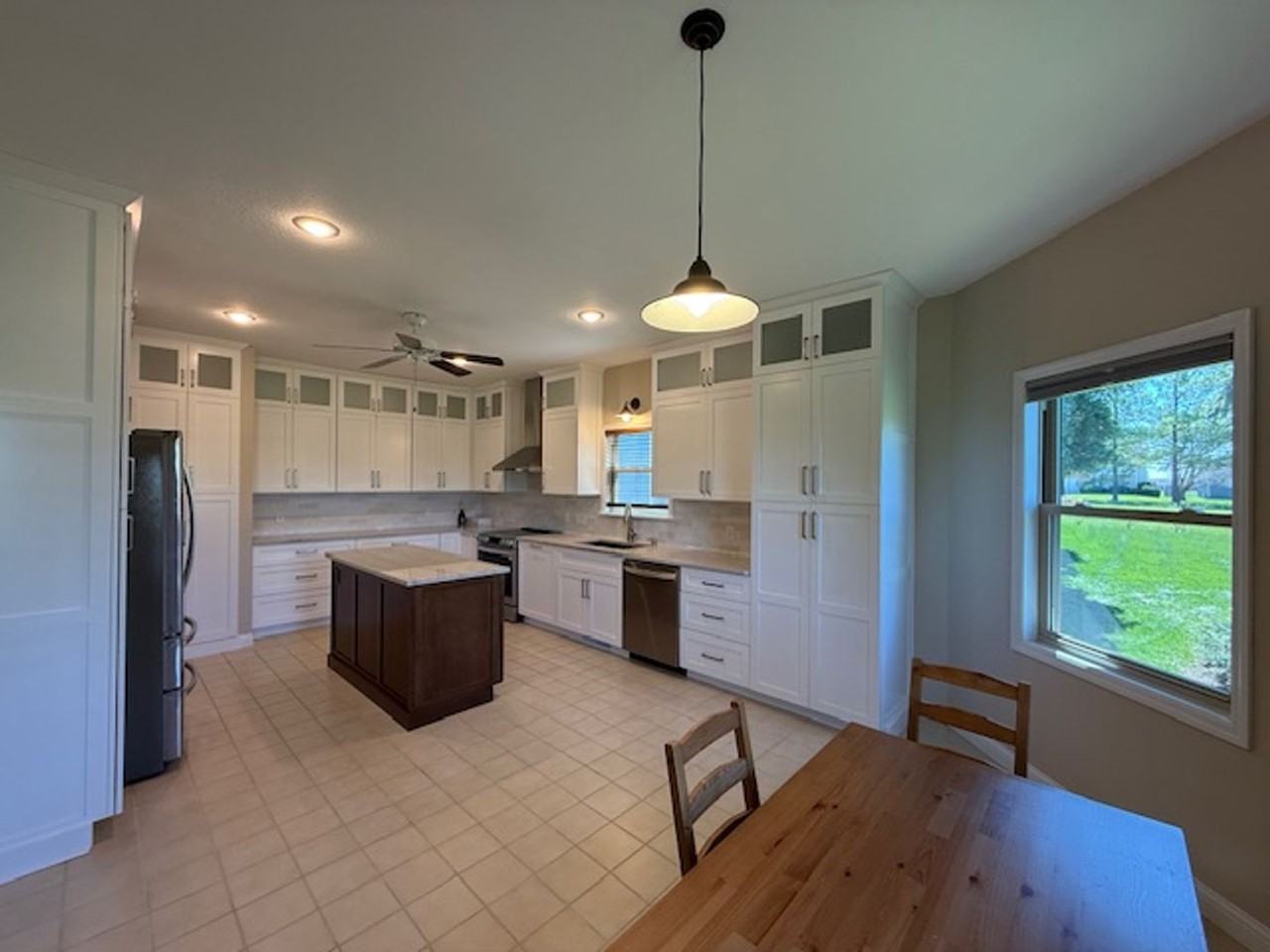 749 Christopher Dr - Photo 5 of 25