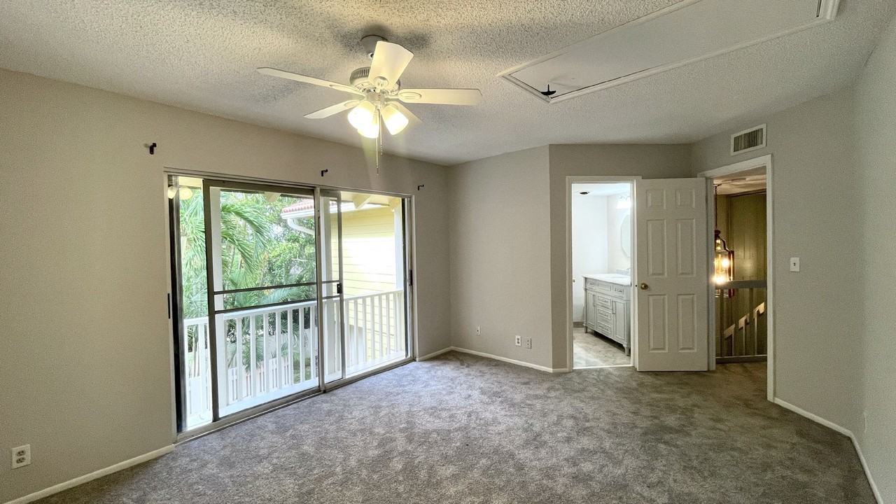 117 Seabreeze Cir #117 - Photo 3 of 21