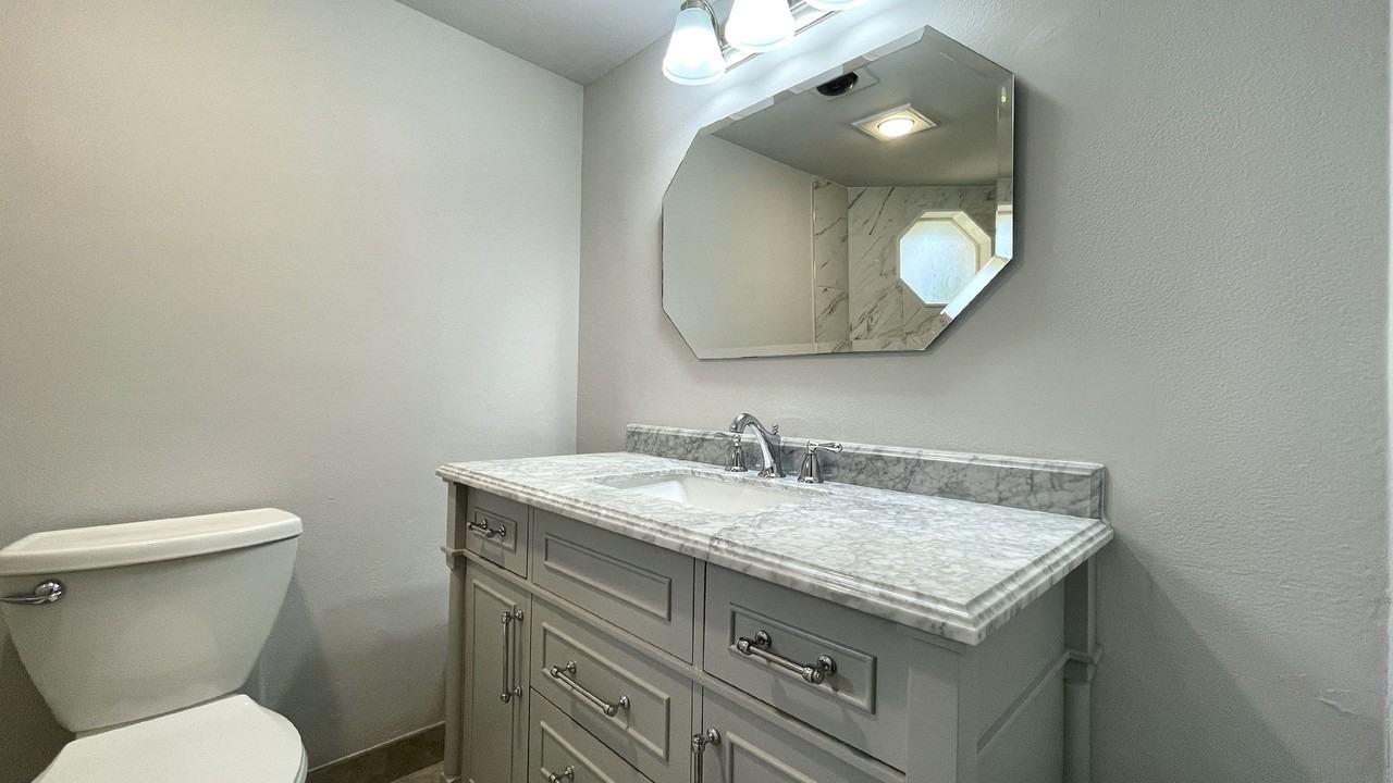 117 Seabreeze Cir #117 - Photo 4 of 21