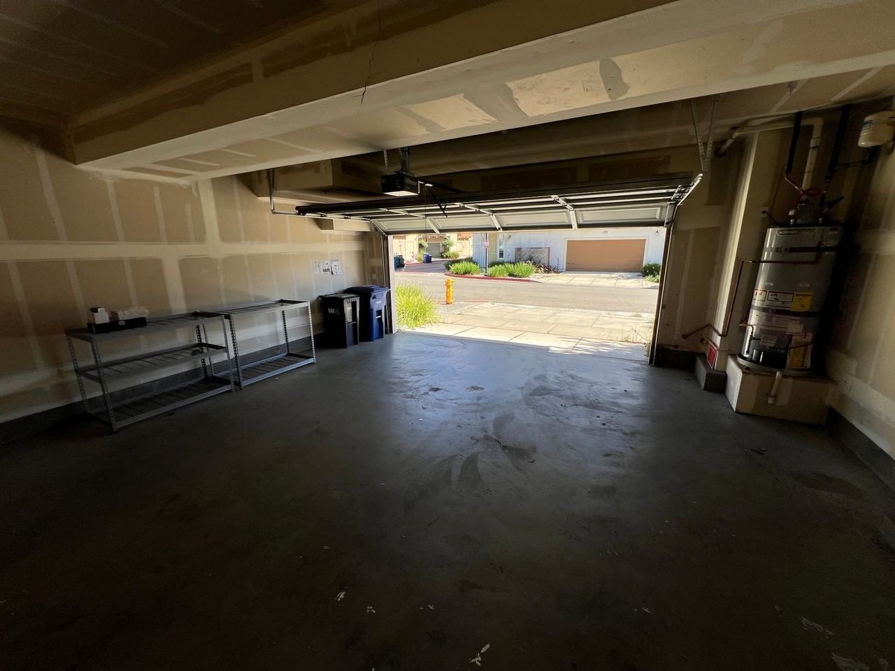 2190 Morrow St - Photo 2 of 18