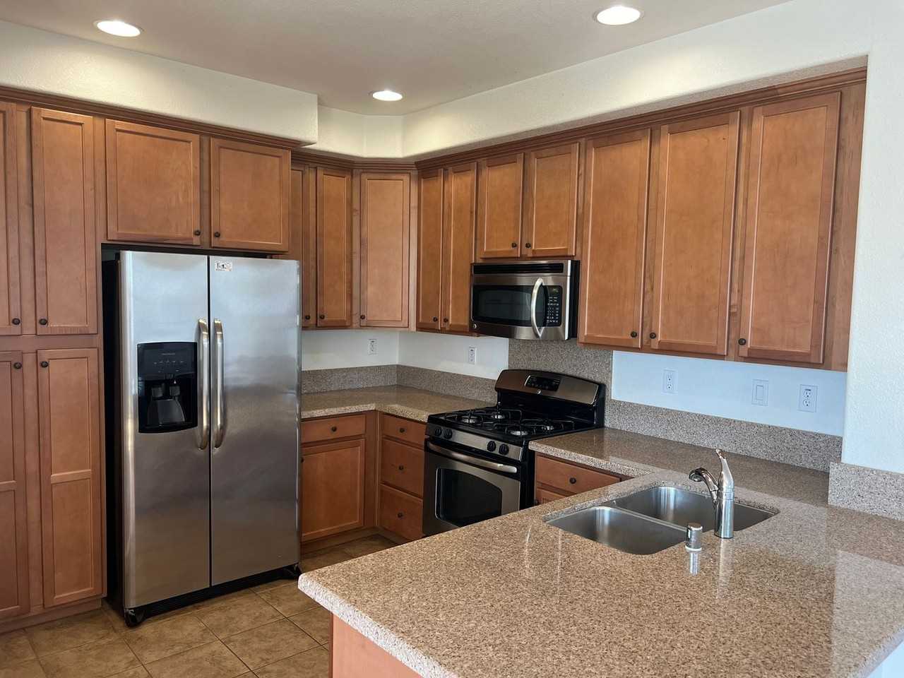 2190 Morrow St - Photo 6 of 18