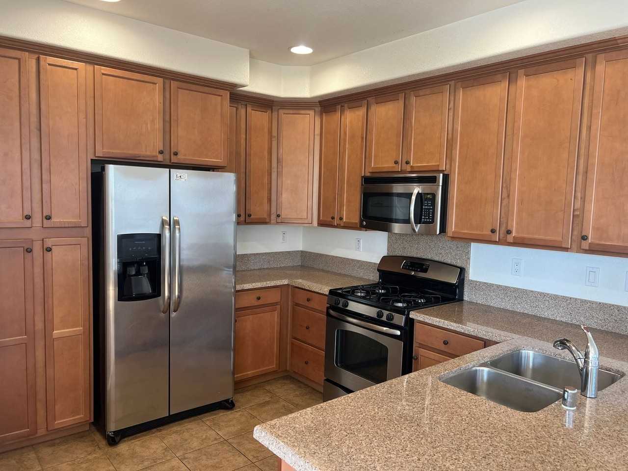 2190 Morrow St - Photo 7 of 18