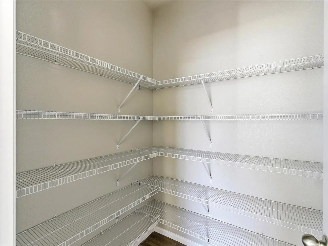 16328 Gaylord St - Photo 5 of 14