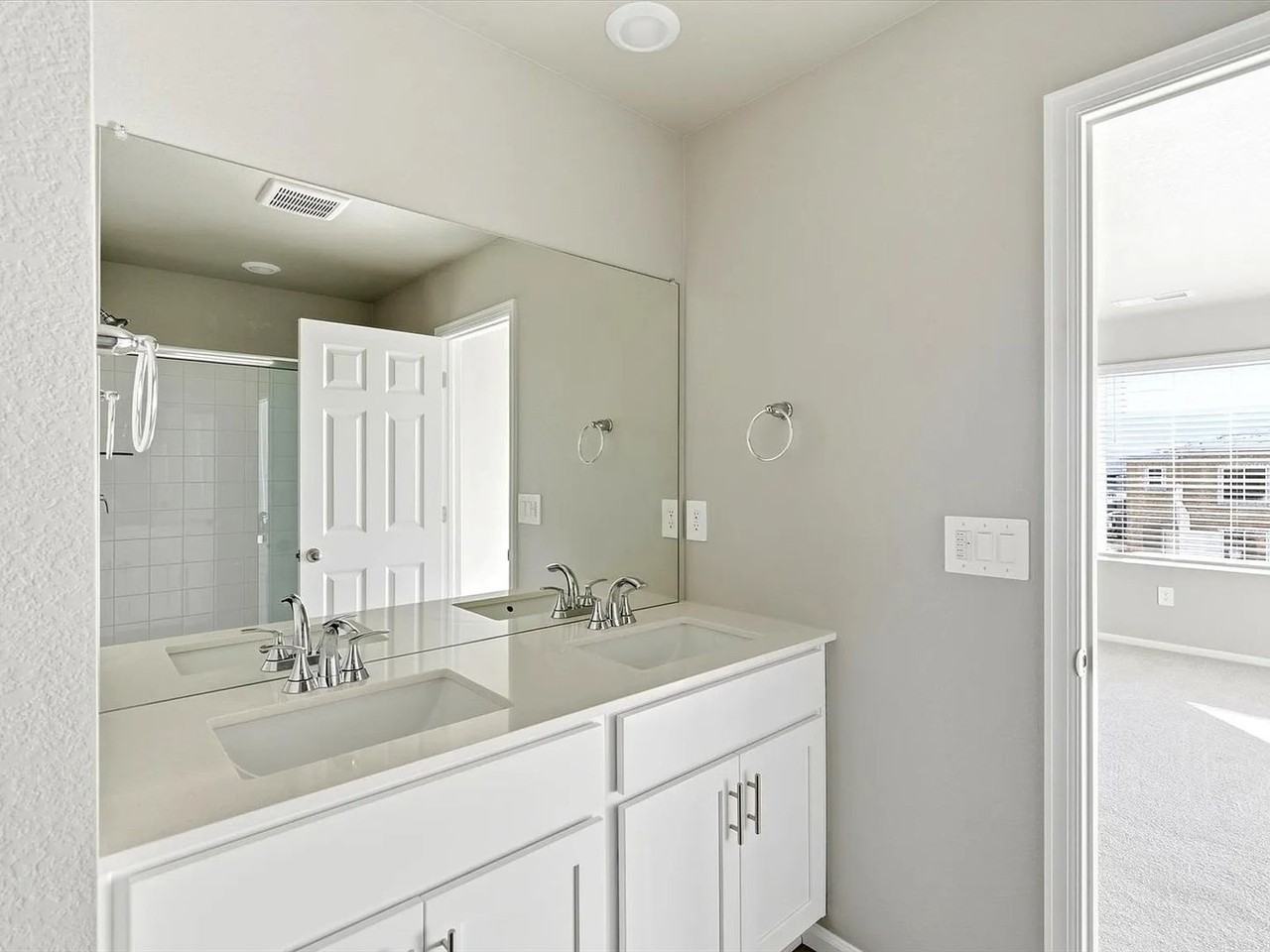 16328 Gaylord St - Photo 7 of 14