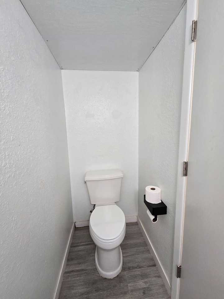 3520 Adenmor Ct #C - Photo 7 of 13