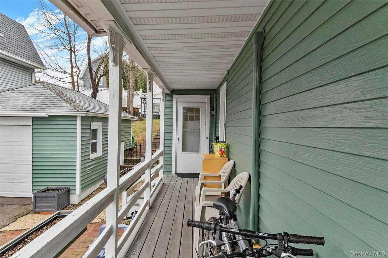 1408 Henry Ave - Photo 2 of 40