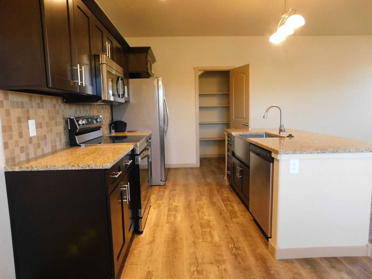 592 Treviso Ct - Photo 7 of 22