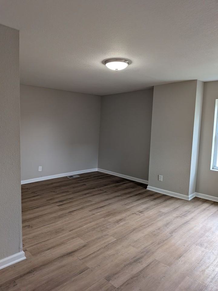 807 Broadway - Photo 3 of 36