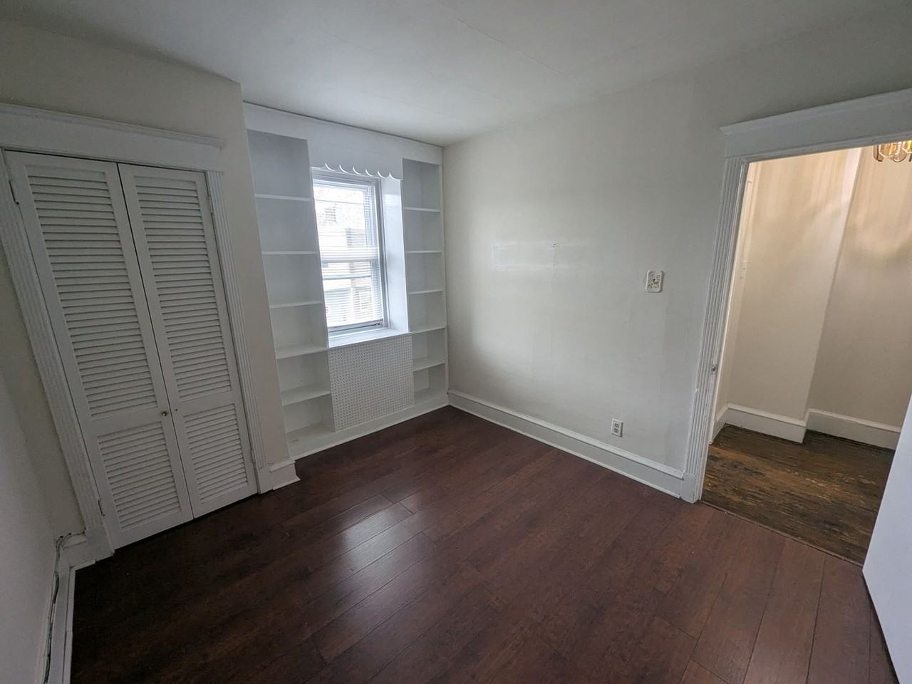 929 Edgemore Rd - Photo 2 of 15