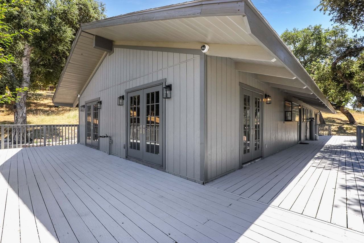 19235 Cachagua Rd - Photo 3 of 22