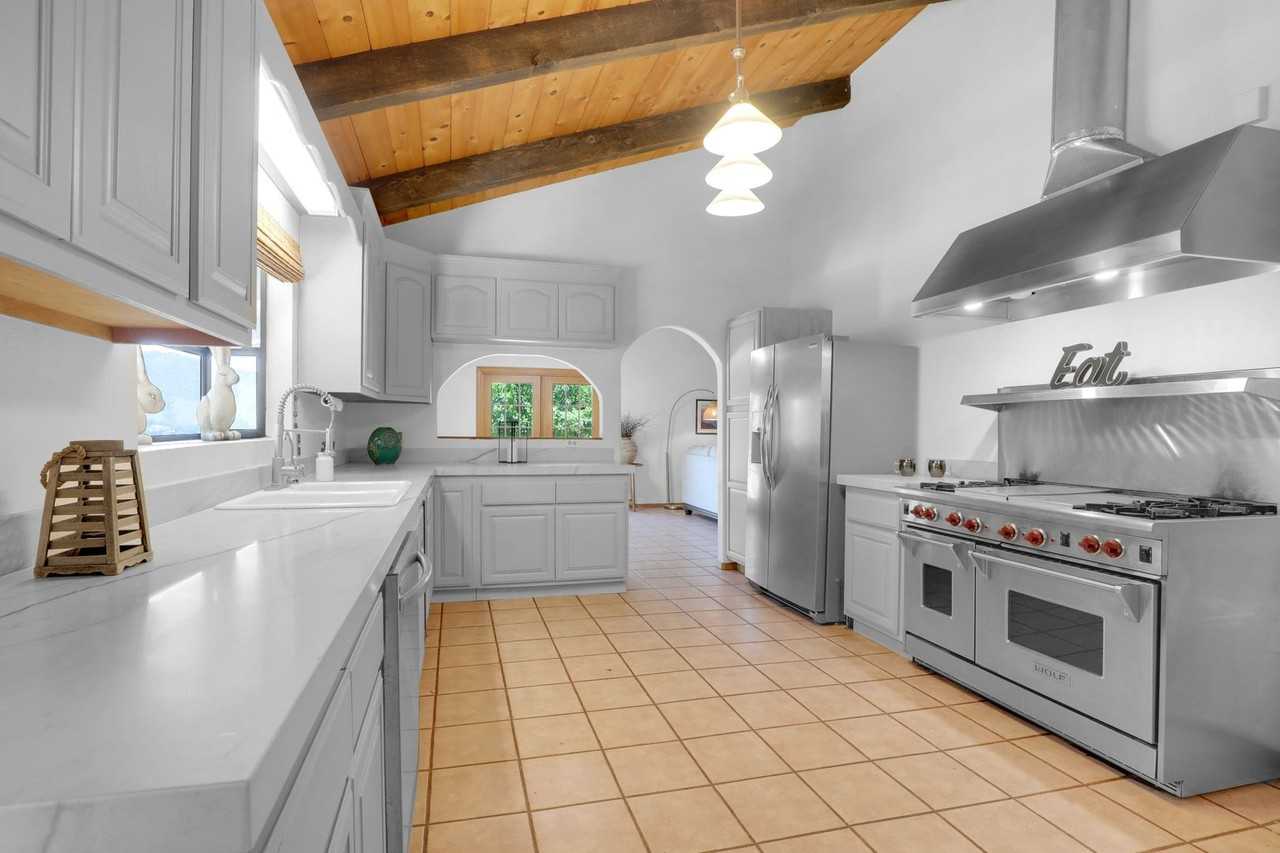 19235 Cachagua Rd - Photo 5 of 22