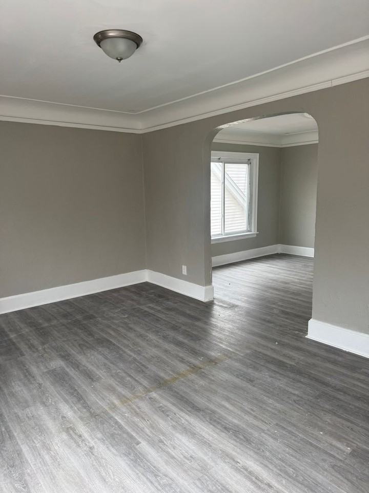 15766 Hartwell St - Photo 4 of 8