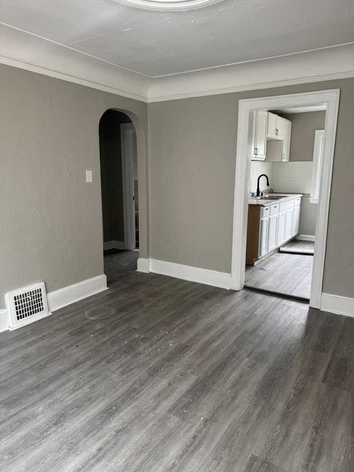 15766 Hartwell St - Photo 6 of 8