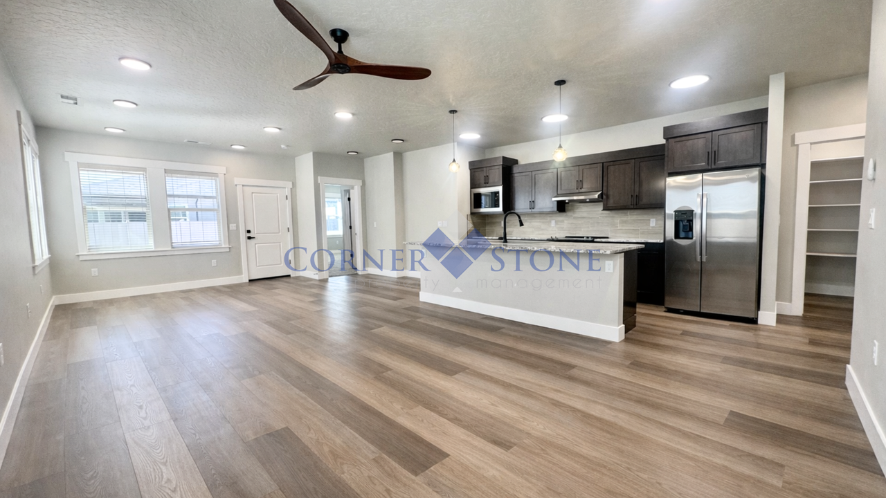 557 W Idaho Ave - Photo 2 of 18