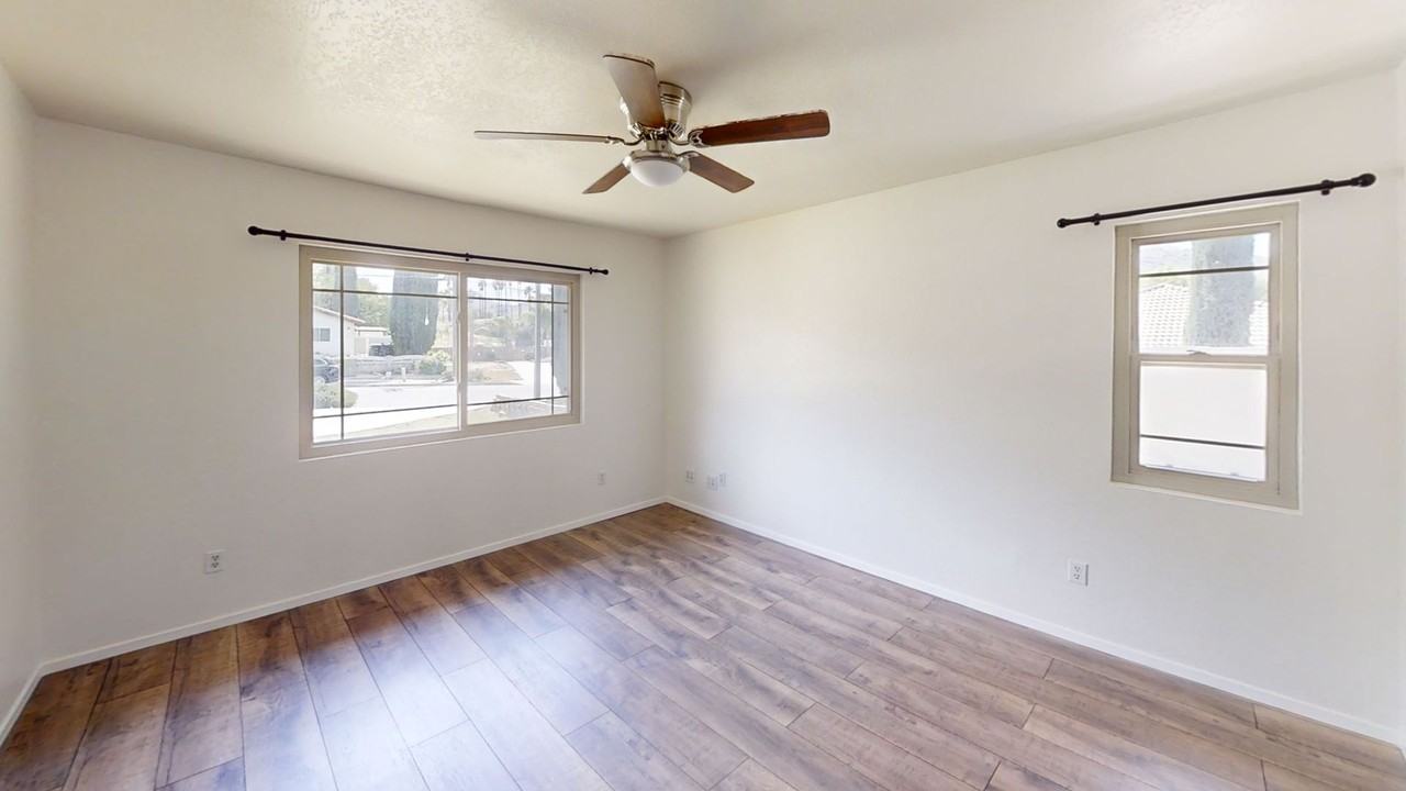 3015 Shadid Dr - Photo 6 of 12