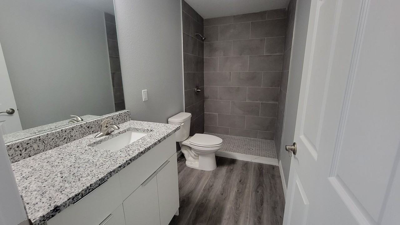 7062 N Regent Ter - Photo 6 of 12
