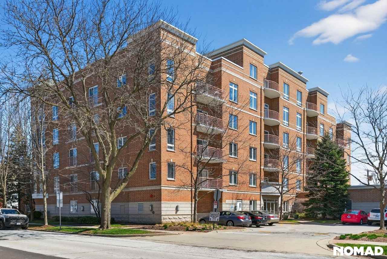 787 Graceland Ave - Photo 2 of 31