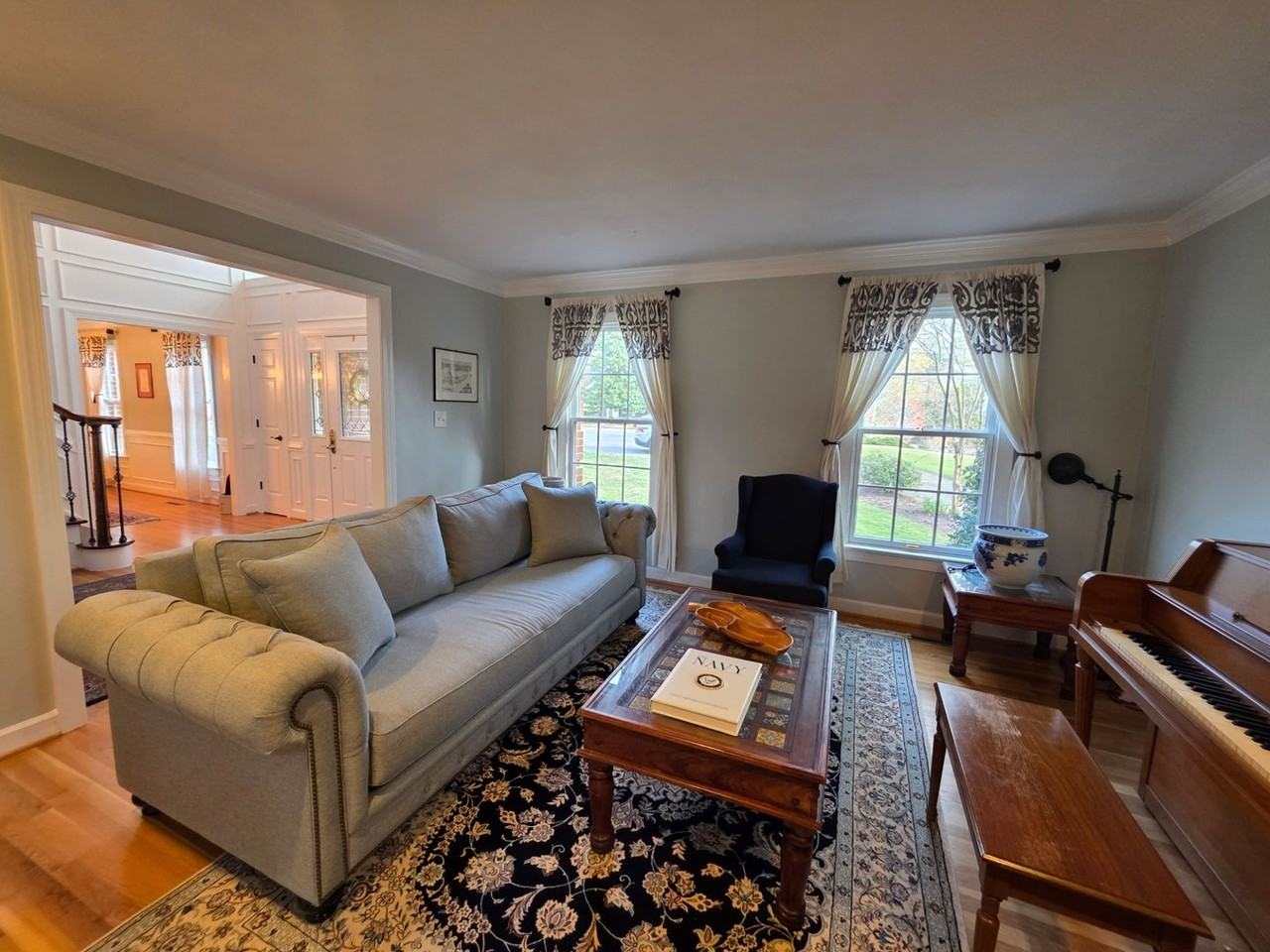 3201 Chapham Cross - Photo 7 of 46