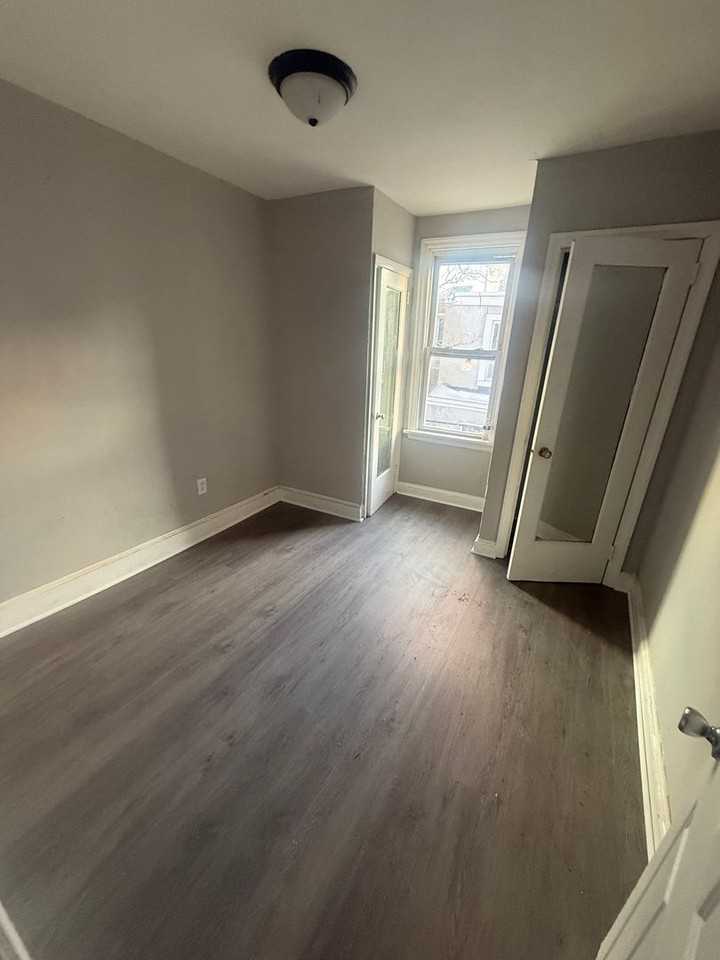 2140 Fernon St - Photo 2 of 7